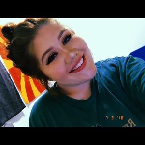 Meet your Posher, Camryn